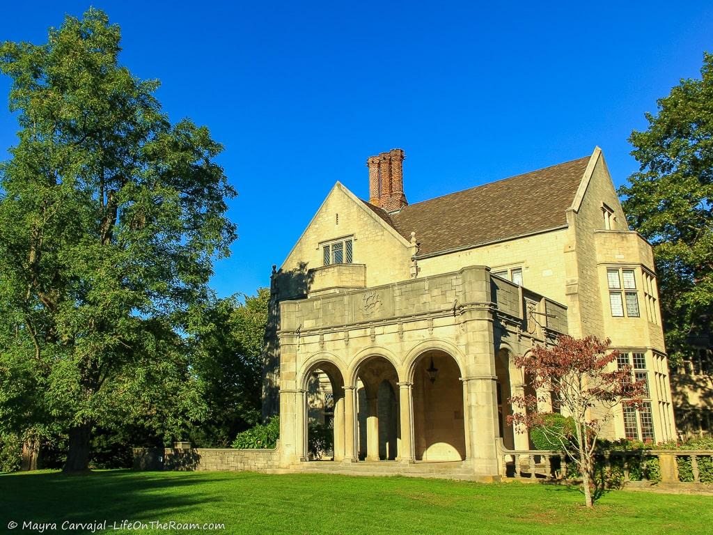 A mansion from 1918