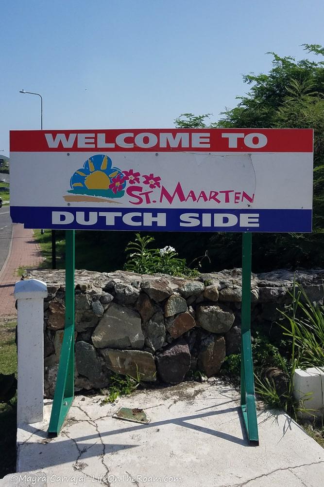 A sign saying "Welcome to St. Maarten Dutch Side"
